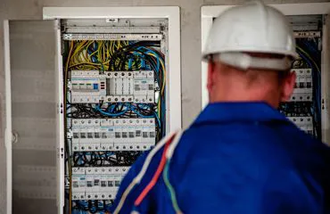 Materiali di qualità per impianti elettrici industriali